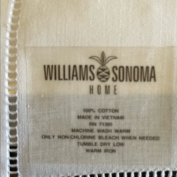 Williams Sonoma Golden Brown Butterflies - placemats and napkins. - Picture 5 of 7